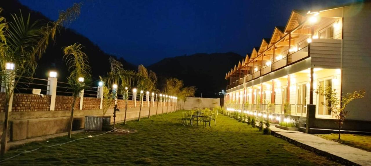 Qcent Woods Resort & Spa, Risikés Kültér fotó