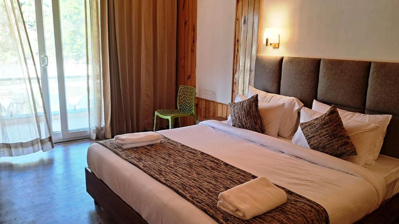 Qcent Woods Resort & Spa, Risikés Kültér fotó