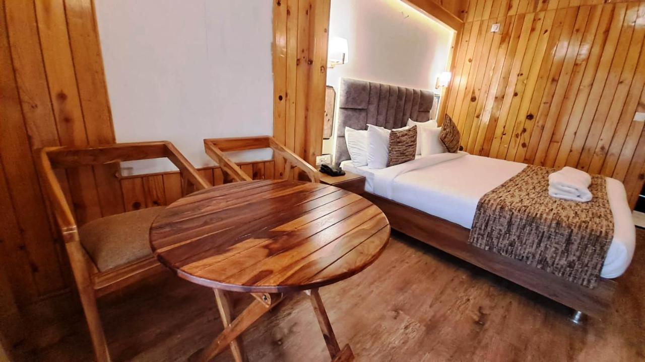 Qcent Woods Resort & Spa, Risikés Kültér fotó