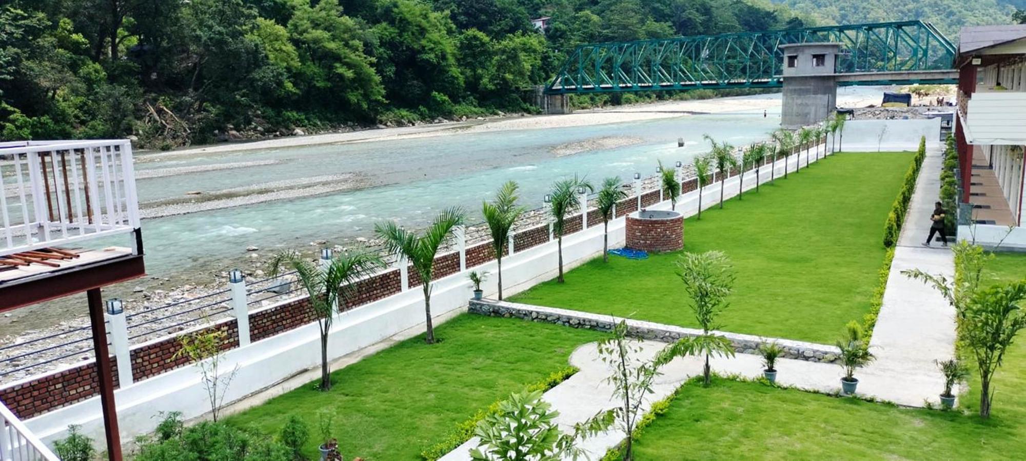 Qcent Woods Resort & Spa, Risikés Kültér fotó