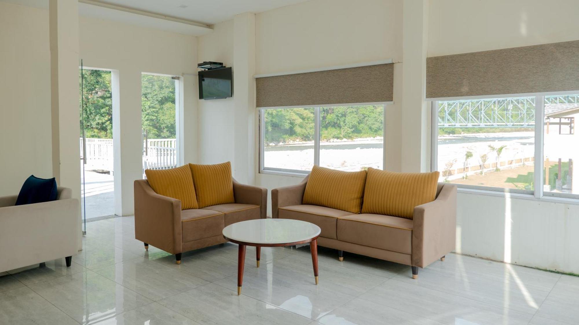 Qcent Woods Resort & Spa, Risikés Kültér fotó