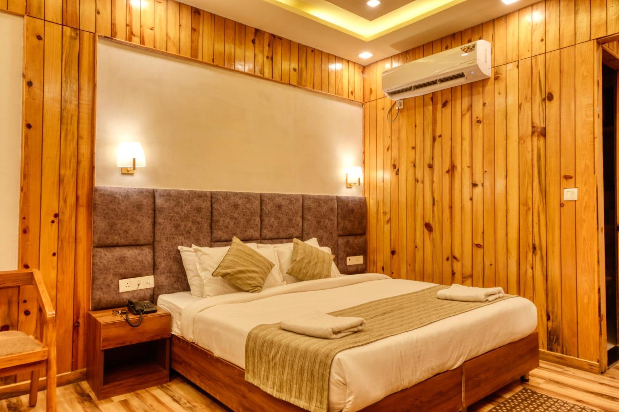 Qcent Woods Resort & Spa, Risikés Kültér fotó