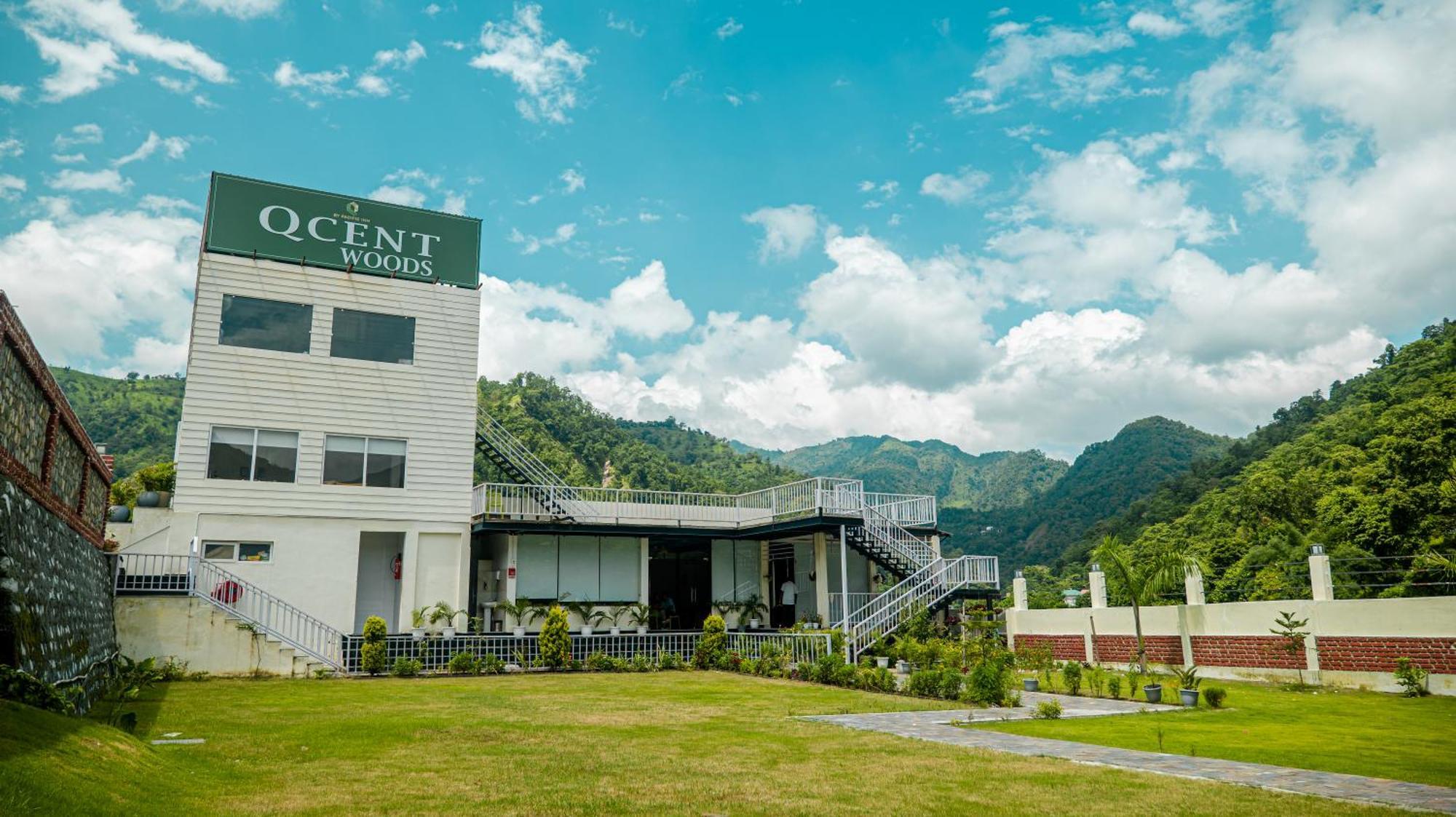 Qcent Woods Resort & Spa, Risikés Kültér fotó
